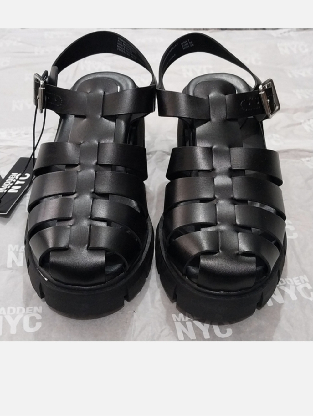 Madden NYC Chunky Platform Sandals Womens 7 Black Strappy Wedge Sandal - Picture 5 of 8